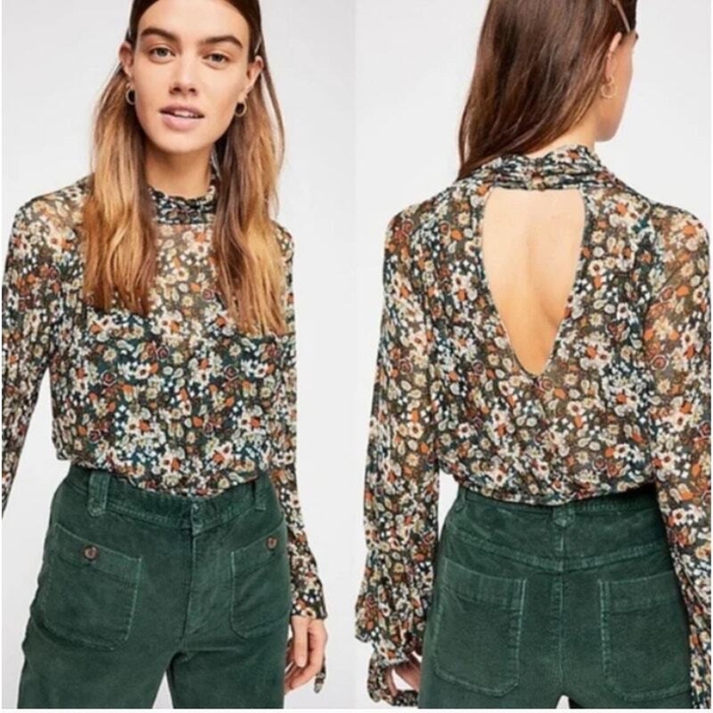Free People All Dolled Up Blouse Size M - Picture 2 of 2